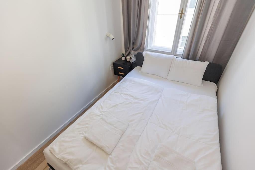 The Grove Hideaway Central 2Br Retreat 부다페스트 외부 사진
